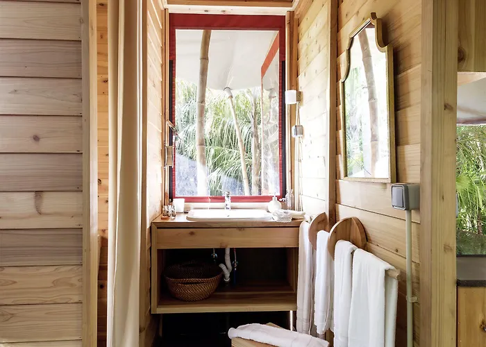 Azul Singular 4* Horta (Azores)